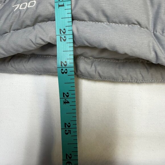 The North Face Women’s Nuptse 700 Vest Medium Gray Down Insulated EUC - Picture 12 of 14
